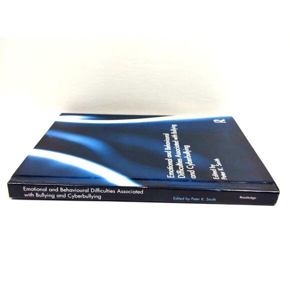 Emotional and Behavioural Difficulties Associated with Bullying Cyberbullying HB - Picture 2 of 5